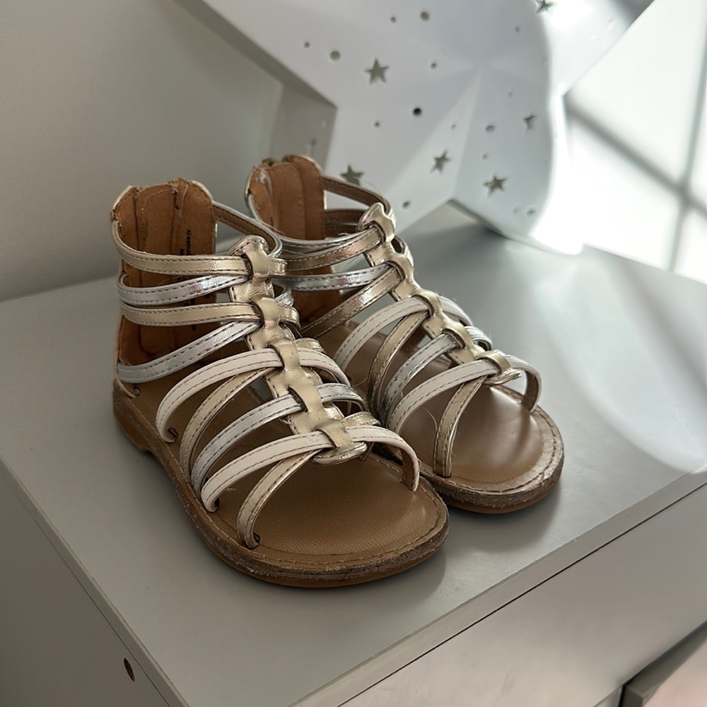 Tucker and Tate girls sandals